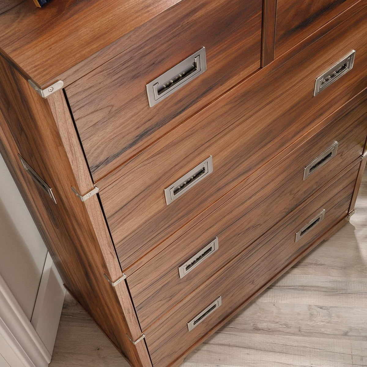 5 Drawer Dresser S477