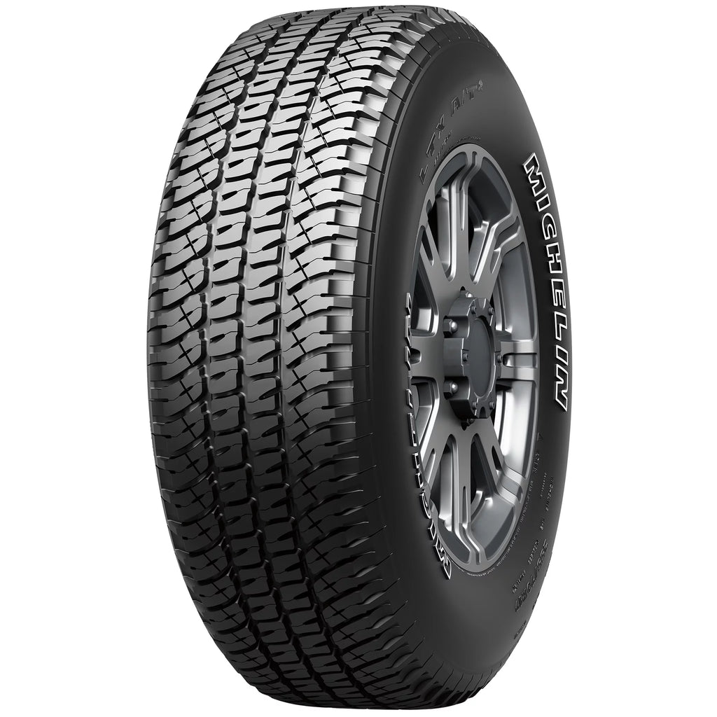 All-Season 245/65R17 107S Tire A16132
