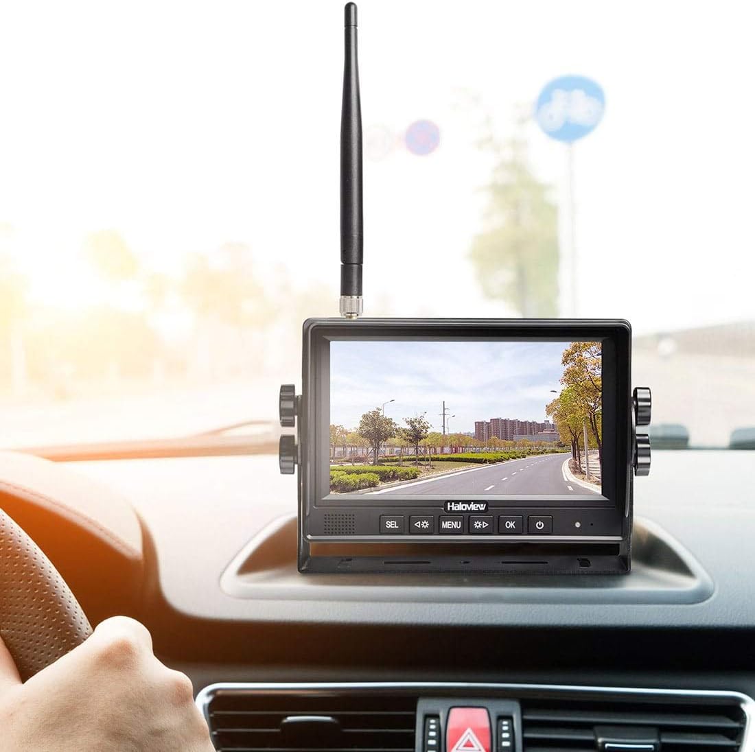 7'' 720P Wireless Backup Camera System C339595