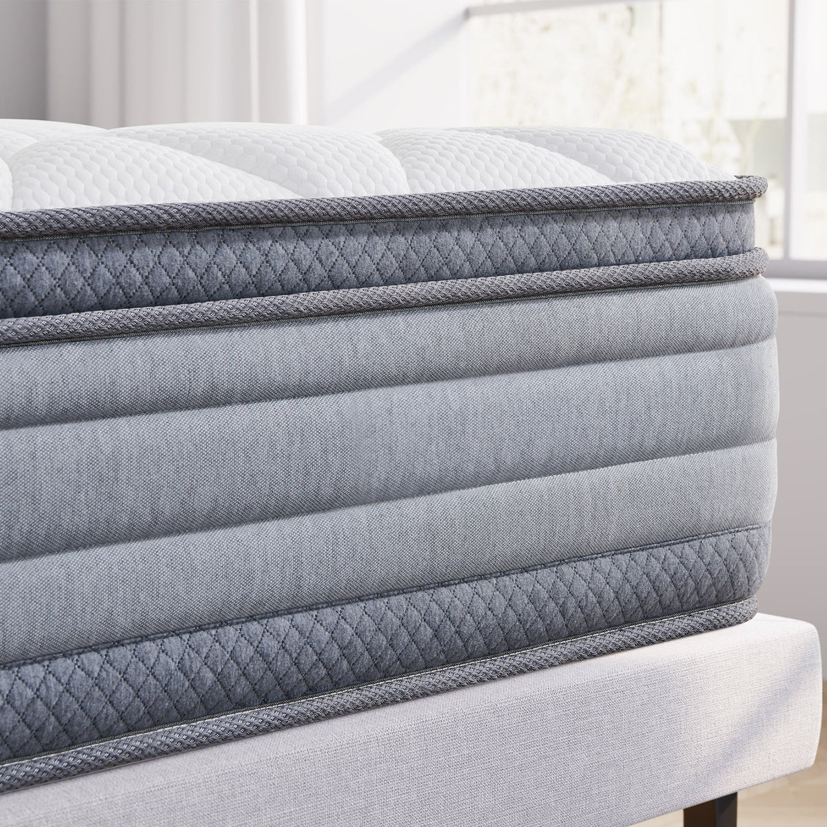 Queen 9" Hybrid Gel Memory Foam Innerspring Mattress I8534