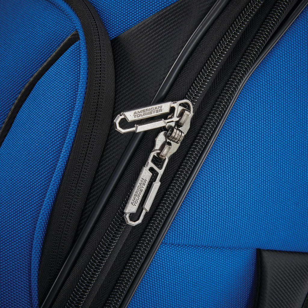 20" Carry-on Spinner Luggage U650