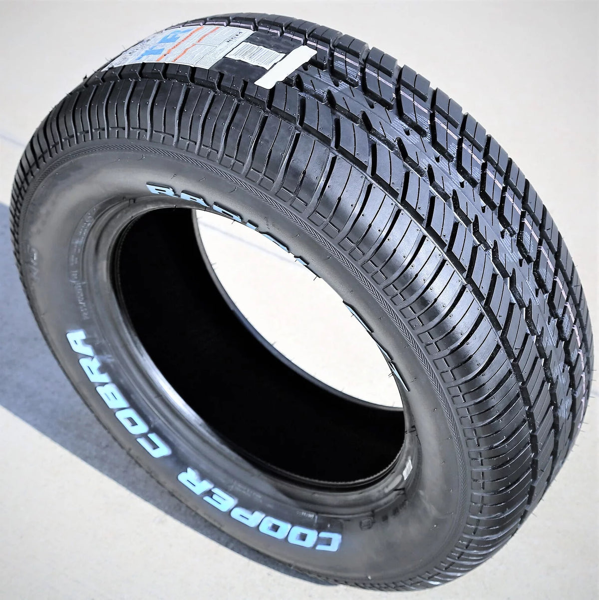 All Season P235/70R15 102T Passenger Tire G218429